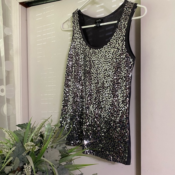 Rue21 Tops - Rue 21 sequence tank top